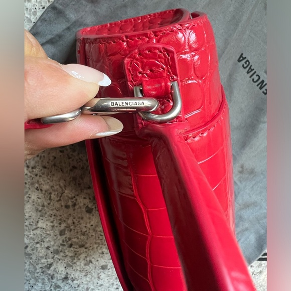 Balenciaga Hourglass Small Handbag Crocodile Embossed in Red - Picture 11 of 13